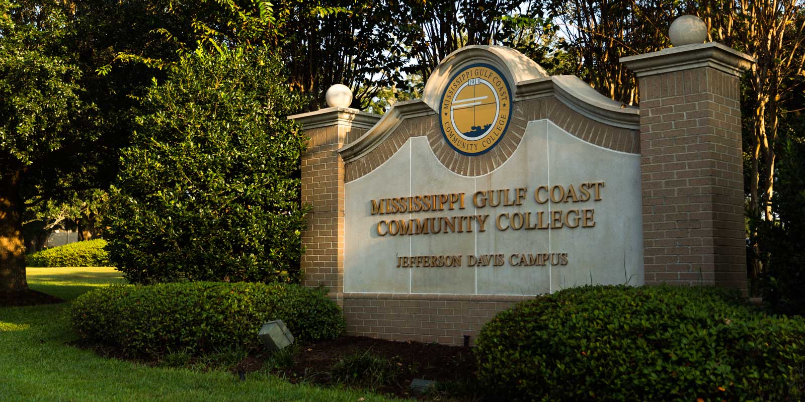 mgccc-honors-alumni-and-athletic-hall-of-fame-inductees-mississippi-gulf-coast-community-college