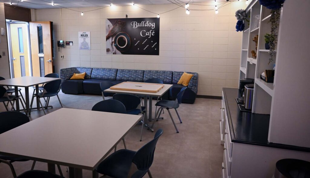 Bulldog Cafe in Denson Hall Student Center at MGCCC's Perk Campus